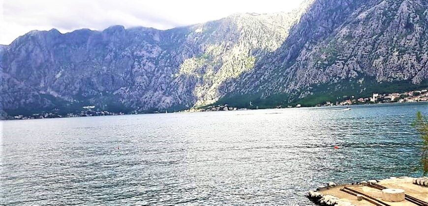 KOTOR’DA SATıLıK EV