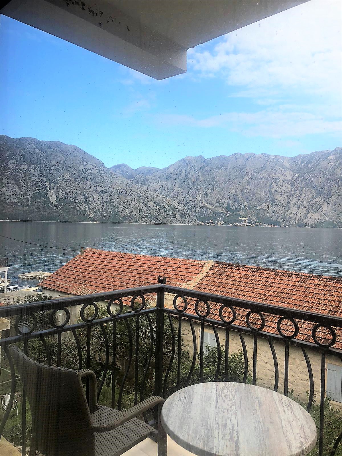 KOTOR’DA SATıLıK EV