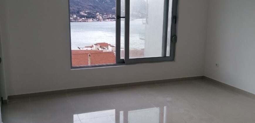 SATILIK DAİRE KOTOR’DA