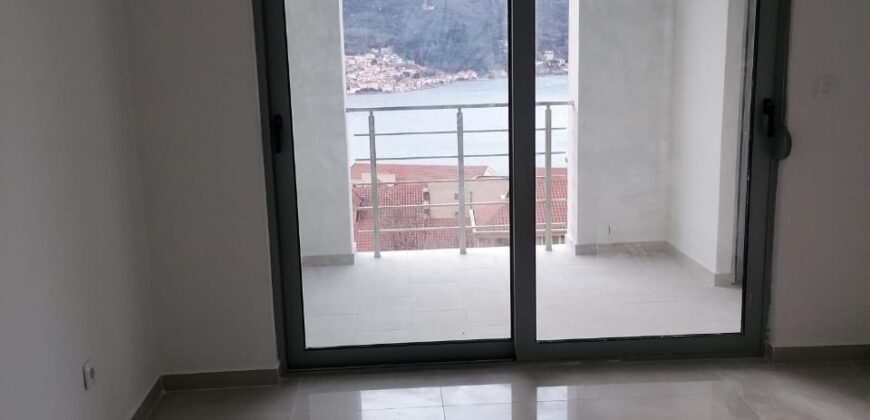 SATILIK DAİRE KOTOR’DA